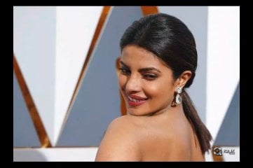 Priyanka Chopra at Oscars 2016